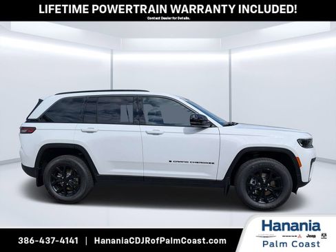 New 2026 Jeep Grand Cherokee Altitude AWD/4WD image 2