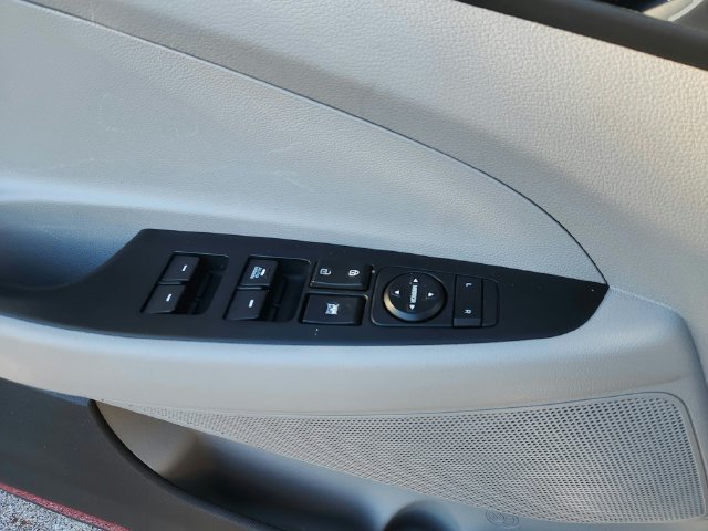 Used 2018 Hyundai Tucson SE AWD/4WD image 15