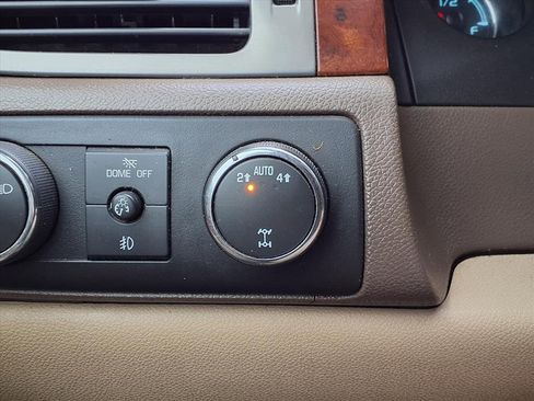 Used 2012 GMC Yukon XL SLT w/ SLT-2 Equipment Package image 7