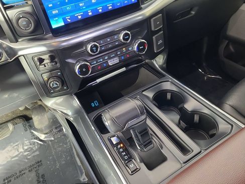 Used 2022 Ford F150 Lariat w/ Max Trailer Tow Package AWD/4WD image 16