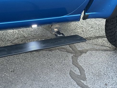 Used 2022 Chevrolet Silverado 1500 ZR2 image 15