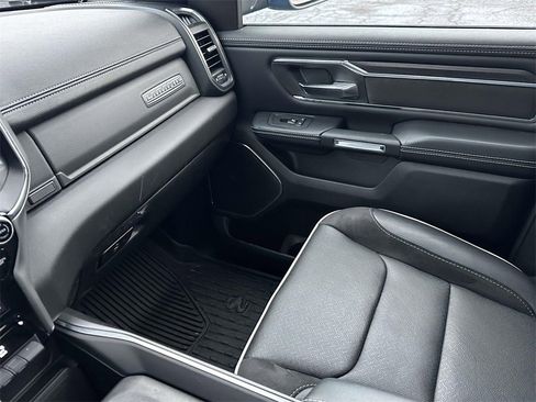 Used 2025 RAM 1500 Laramie image 34