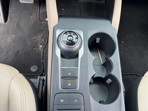 Used 2022 Ford Escape SEL FWD image 30