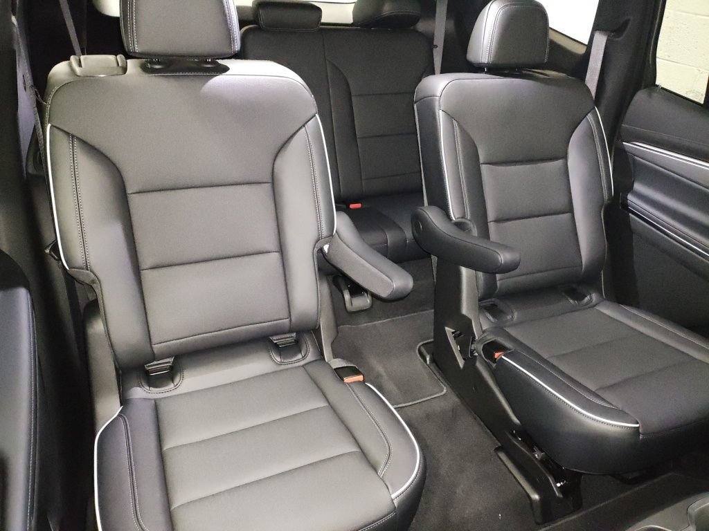New 2026 Buick Enclave Preferred FWD image 10