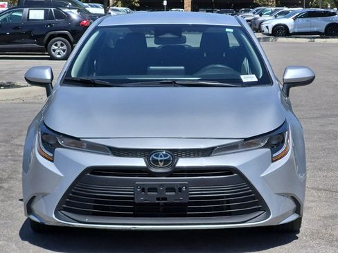 Certified 2025 Toyota Corolla LE FWD image 8