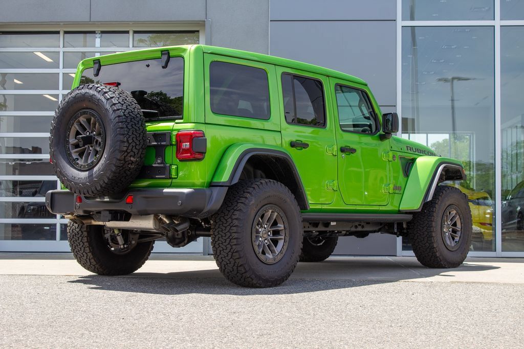 Used 2025 Jeep Wrangler Unlimited Rubicon 392 AWD/4WD image 10