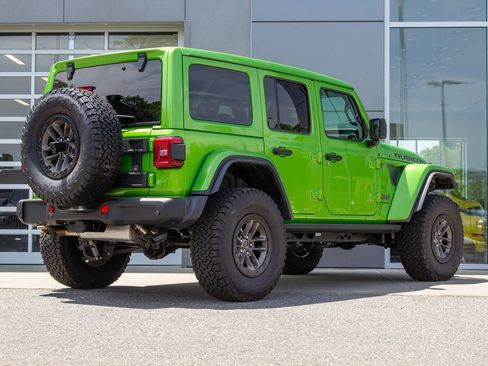 Used 2025 Jeep Wrangler Unlimited Rubicon 392 AWD/4WD image 10