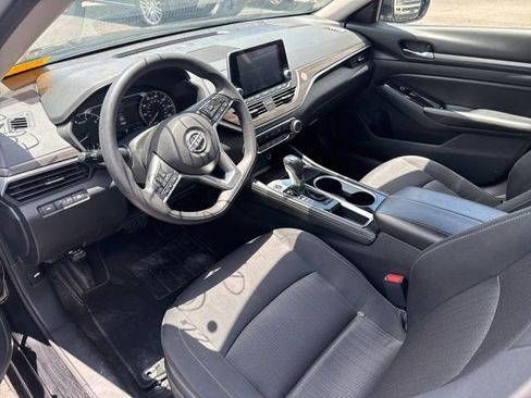 Used 2023 Nissan Altima 2.5 SV FWD image 7