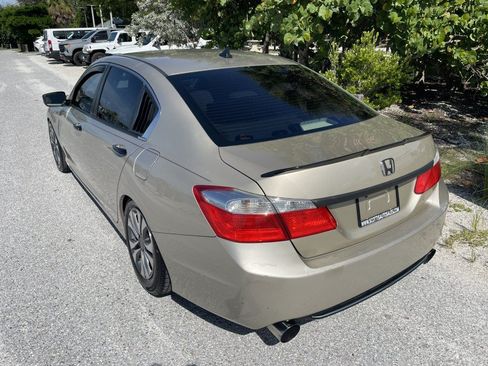 Used 2013 Honda Accord LX image 39