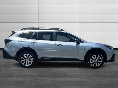 Used 2021 Subaru Outback Premium AWD/4WD image 2