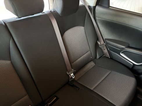 Used 2025 Kia Soul LX w/ LX Technology Package FWD image 35