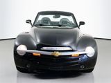 Used 2004 Chevrolet SSR w/ Preferred Equipment Group image 2