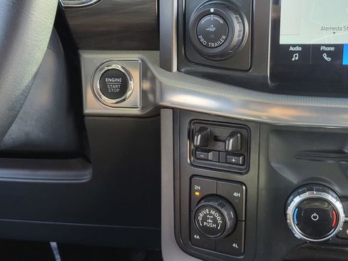 Used 2025 Ford F150 Lariat w/ Equipment Group 501A Mid image 30