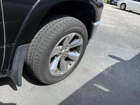 Used 2019 RAM 1500 Limited AWD/4WD image 9