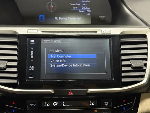 Used 2017 Honda Accord EX-L image 36