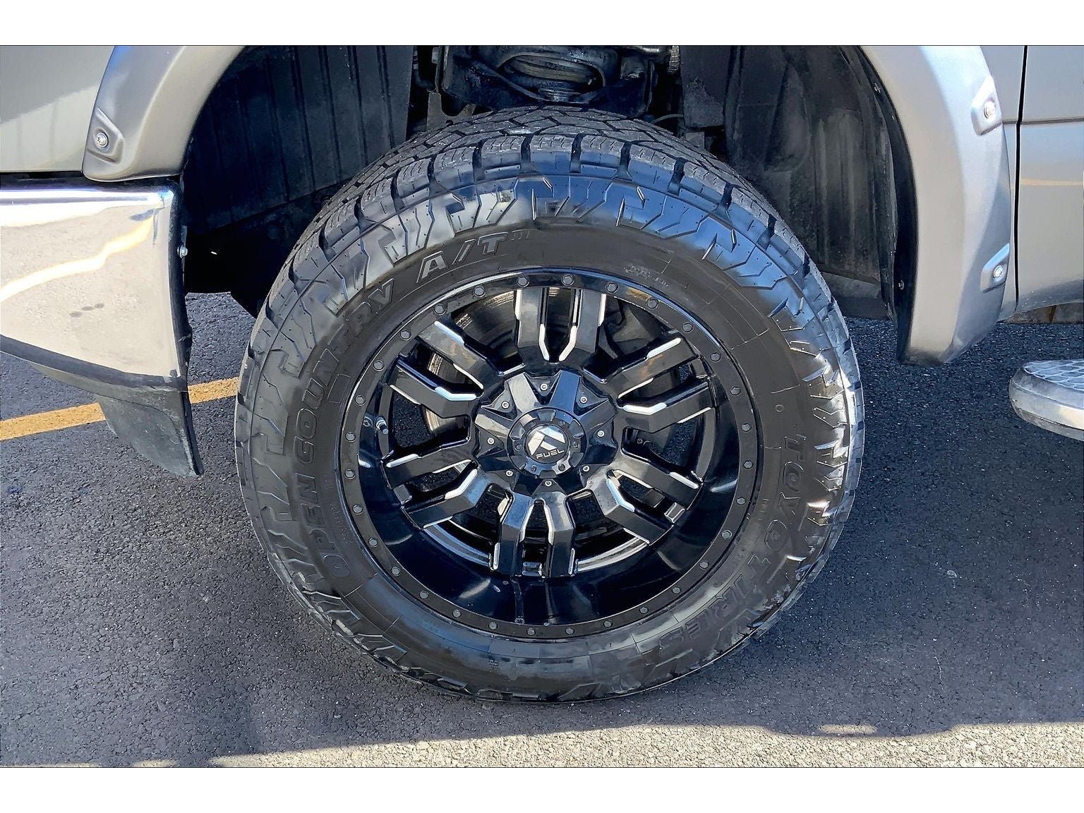 Used 2016 Nissan Titan SL AWD/4WD image 10
