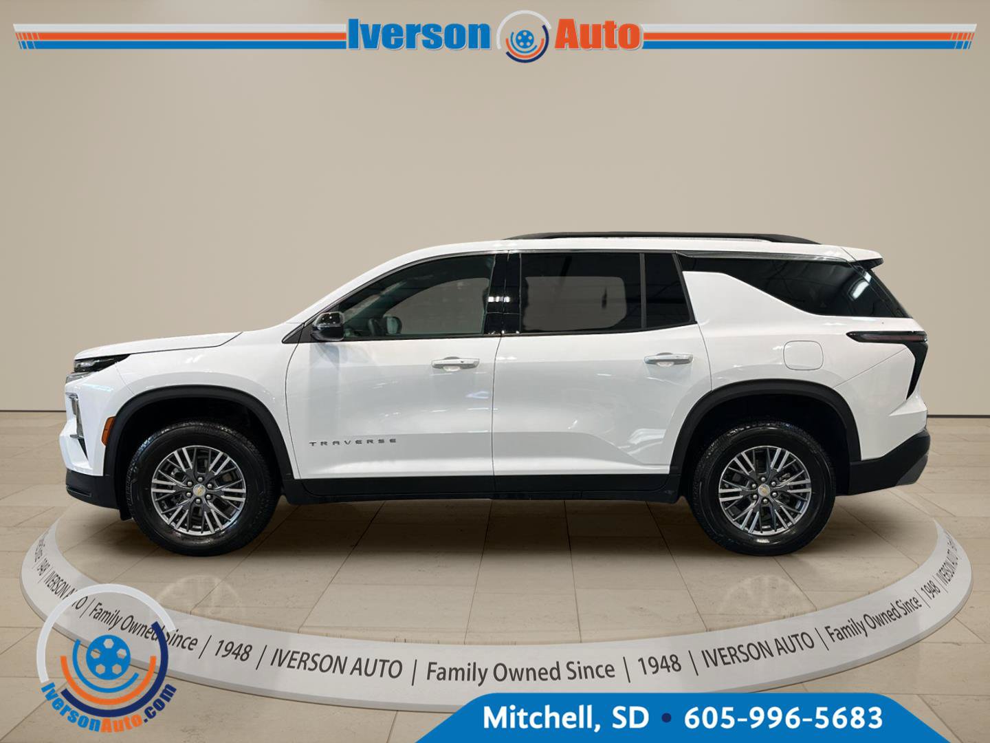 Used 2026 Chevrolet Traverse LT AWD/4WD image 4