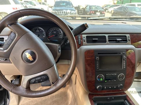 Used 2011 Chevrolet Tahoe LTZ image 4