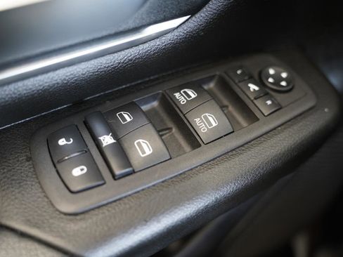 Used 2023 RAM 1500 Big Horn image 28