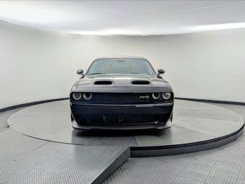 Used 2020 Dodge Challenger SRT Hellcat w/ Plus Package image 12