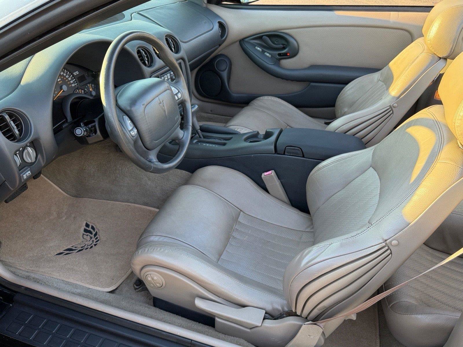 Used 1997 Pontiac Firebird Trans Am RWD image 11