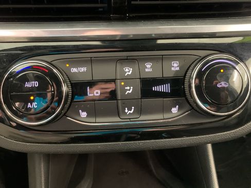 Used 2024 Buick Envista Sport Touring w/ Convenience I Package image 29