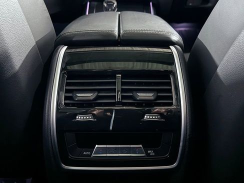 Used 2022 BMW X7 M50i image 53