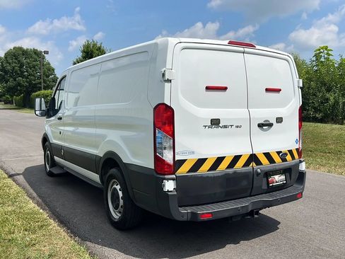 Used 2019 Ford Transit 150 130 Low Roof RWD image 7