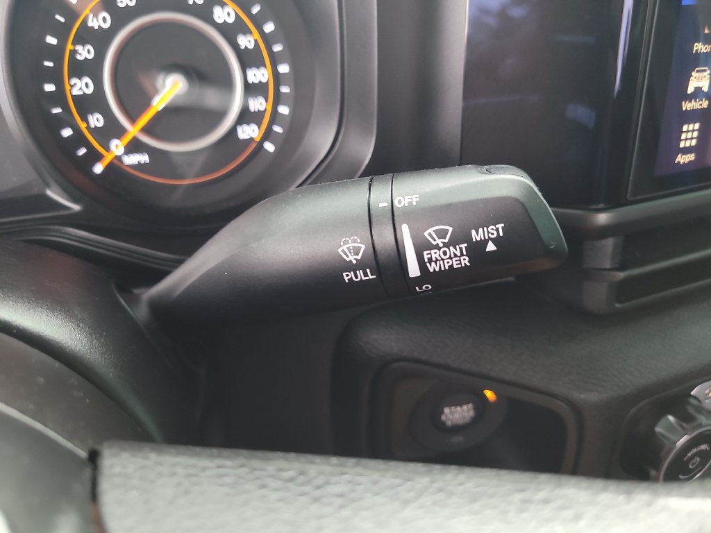 Used 2025 Jeep Gladiator Sport AWD/4WD image 30