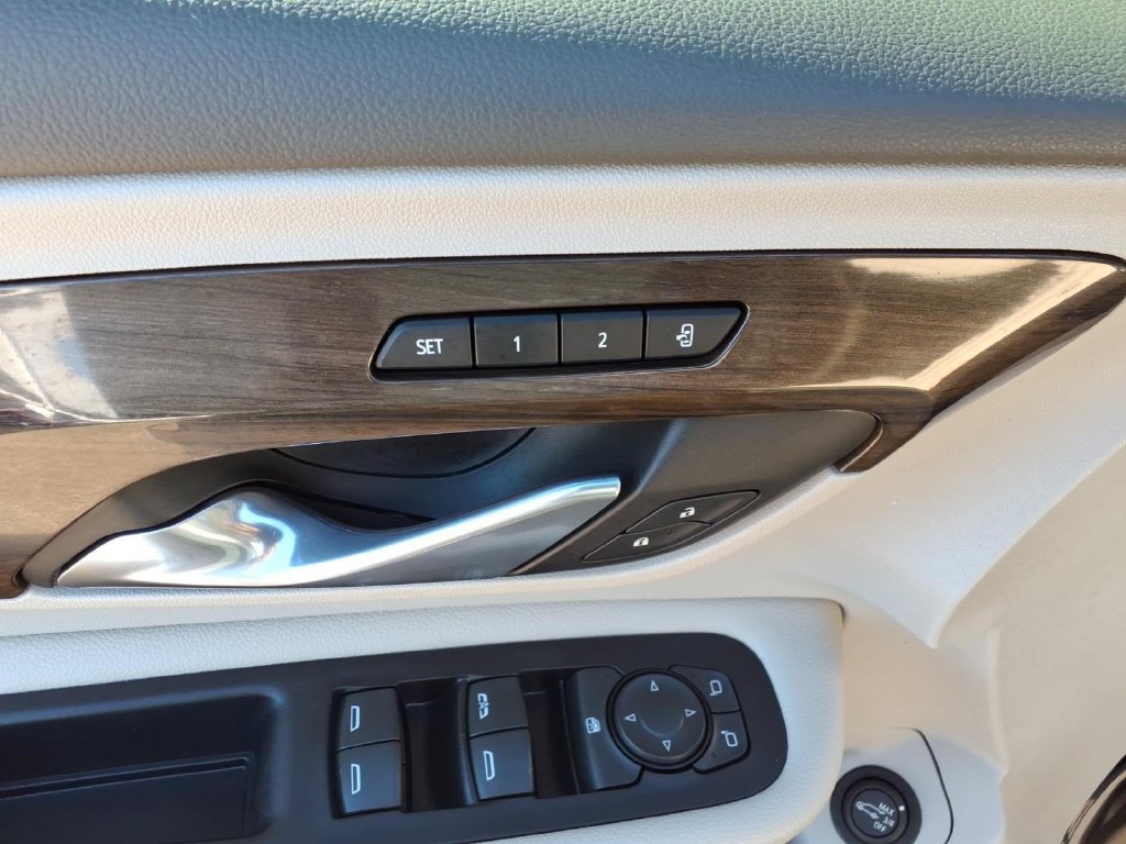 Used 2019 GMC Terrain Denali w/ Advanced Safety Package FWD image 19