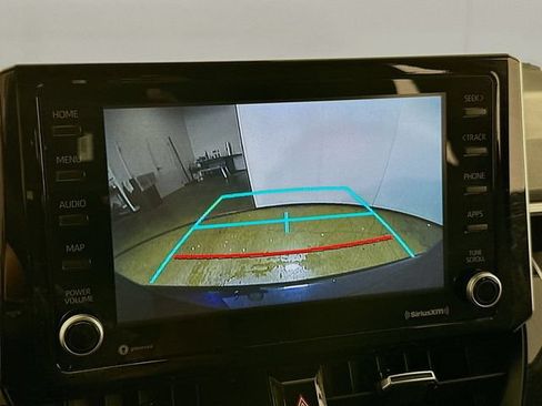 Used 2022 Toyota Corolla SE FWD image 18
