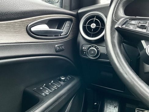 Used 2022 Alfa Romeo Stelvio Ti w/ Active Assist Plus Package image 20