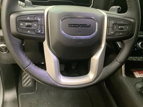 Used 2025 GMC Sierra 1500 Denali AWD/4WD image 15