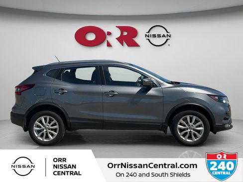 Used 2021 Nissan Rogue Sport SV image 4