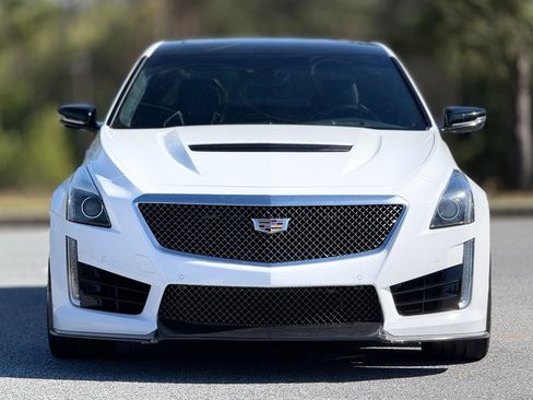 Used 2017 Cadillac CTS V w/ Carbon Fiber Package image 2