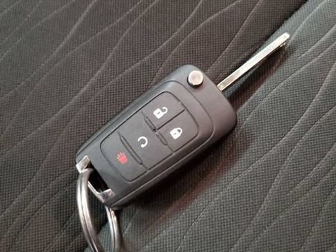 Used 2016 Buick Encore Sport Touring AWD/4WD image 30