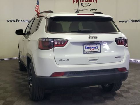 Used 2023 Jeep Compass Latitude AWD/4WD image 4
