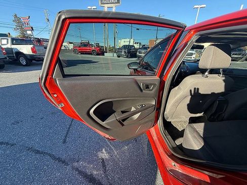 Used 2019 Ford Fiesta ST-Line w/ ST Line Cold Weather Package image 12