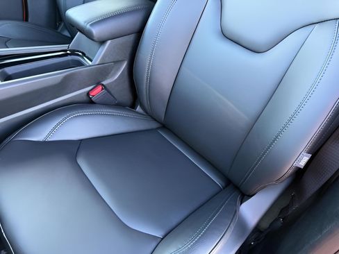 New 2026 Jeep Compass Limited image 27