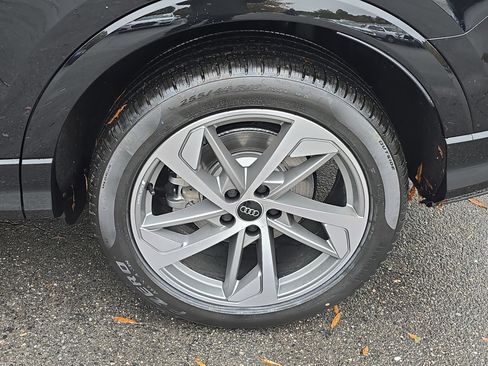 New 2025 Audi Q3 2.0T Premium image 33