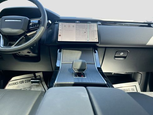 New 2026 Land Rover Range Rover Velar Dynamic SE image 13