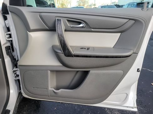 Certified 2017 GMC Acadia Limited SLT image 23