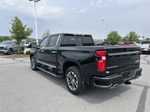 Used 2024 Chevrolet Silverado 1500 High Country w/ Technology Package AWD/4WD image 5