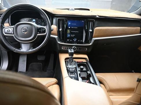 Used 2017 Volvo S90 T6 Inscription w/ Vision Package AWD/4WD image 9