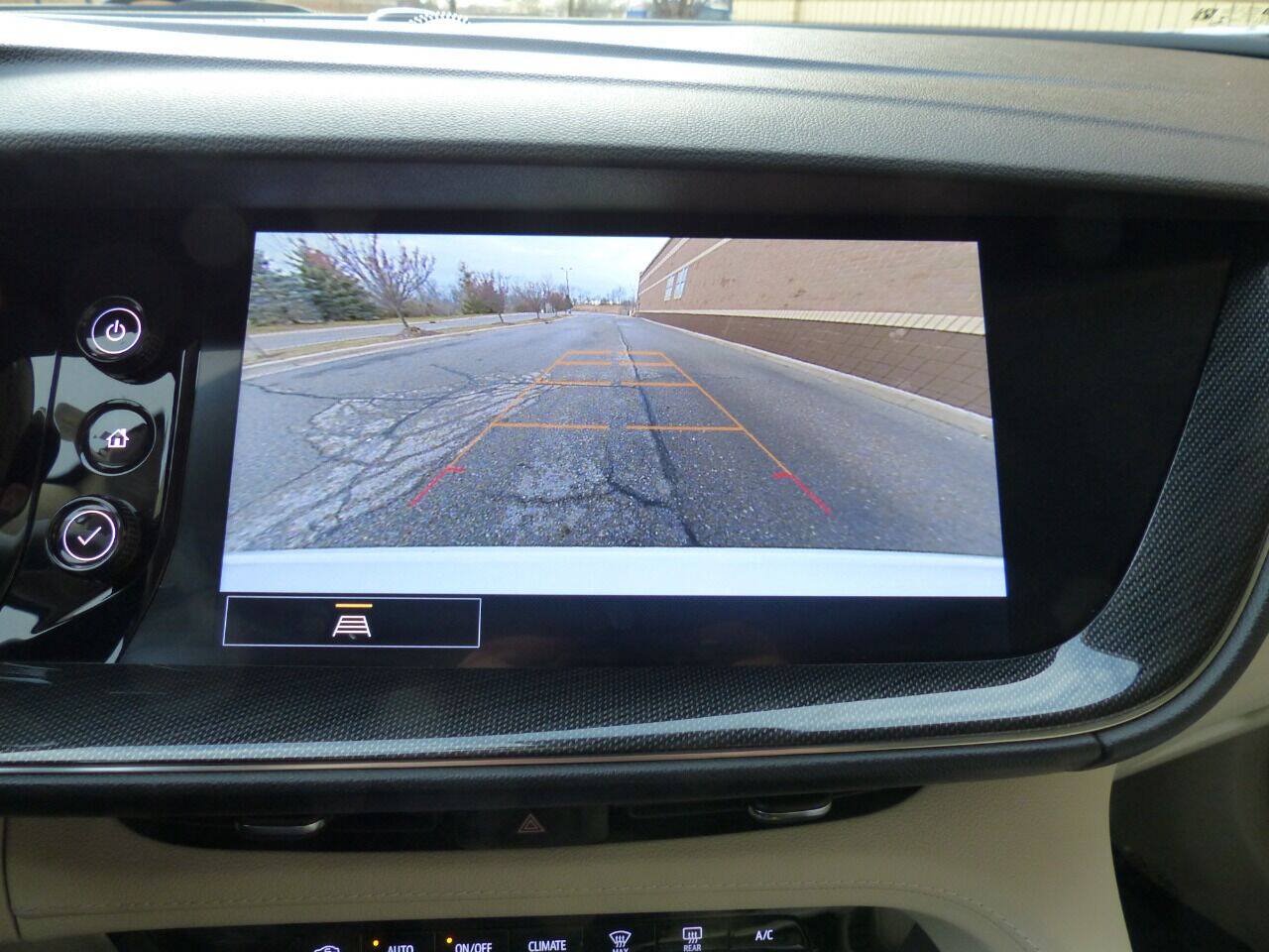 Used 2021 Buick Envision Preferred FWD image 37