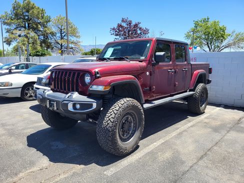 Used 2021 Jeep Gladiator Sport AWD/4WD image 1