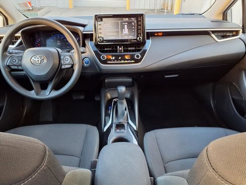 Used 2022 Toyota Corolla LE image 13
