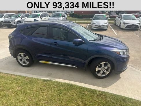 Used 2016 Honda HR-V EX-L image 2