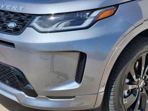 Used 2025 Land Rover Discovery Sport S image 8