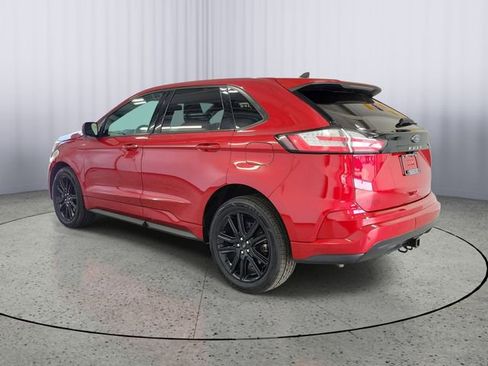 Certified 2022 Ford Edge ST-Line w/ Class II Trailer Tow Package AWD/4WD image 3